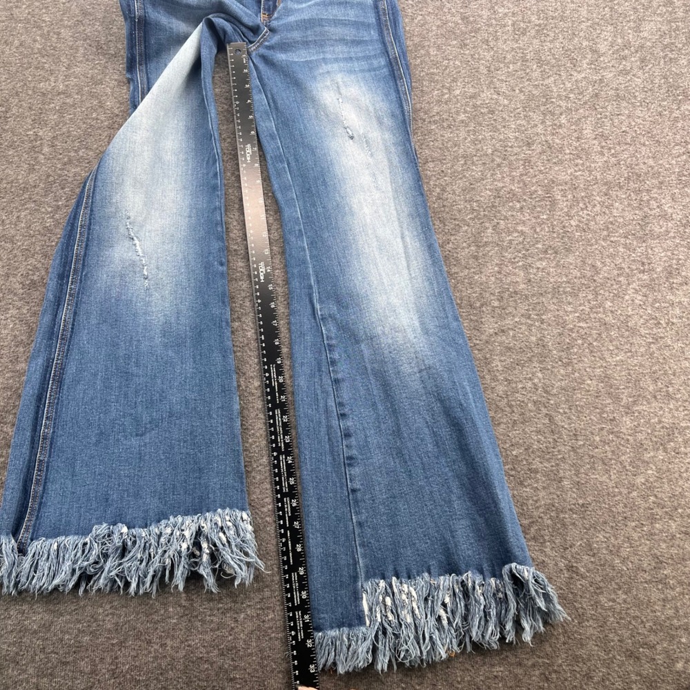 Tricot Womens High Rise Flare Jeans Medium Wash Frayed Fringe Hem Size 11/29 - Picture 14 of 16